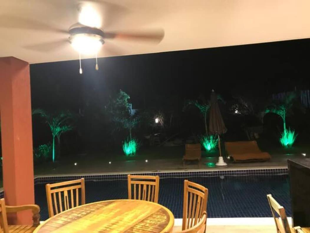 קמאסארי Casa Temporada - 4 Suites - Condominio Luxo - Piscina Extraordinaria - Praia De Itacimirim-Ba מראה חיצוני תמונה